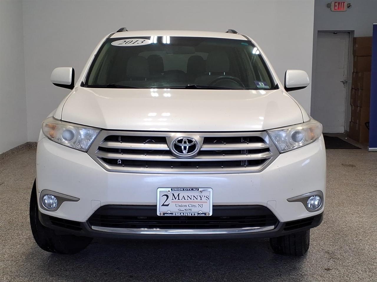 Toyota Highlander Plus 4D SUV 4X4 2013