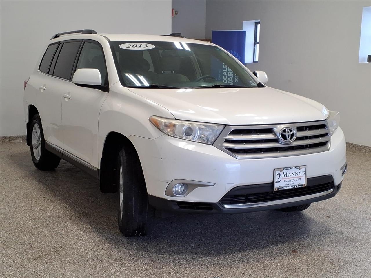 Toyota Highlander Plus 4D SUV 4X4 2013
