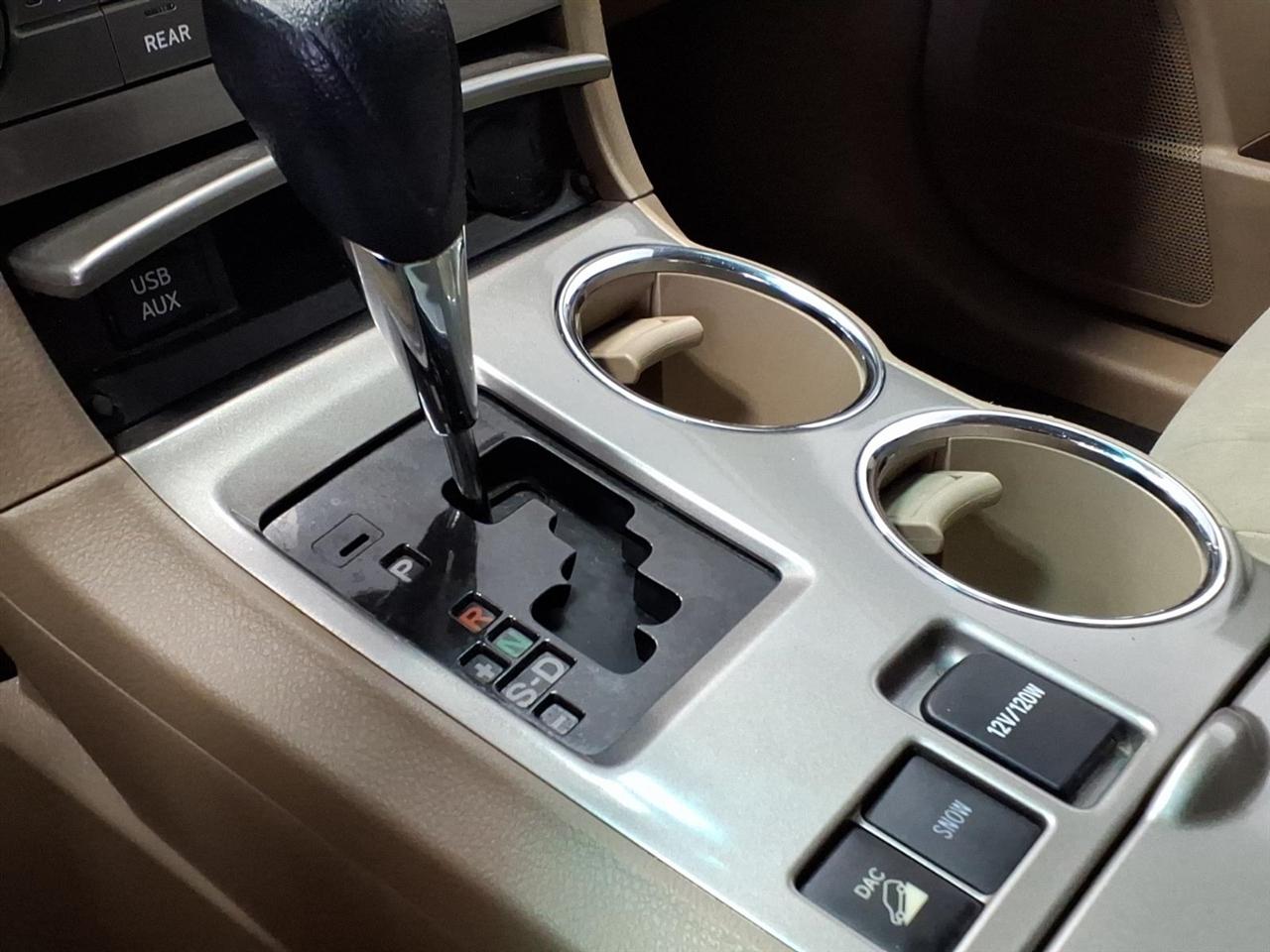 Toyota Highlander Plus 4D SUV 4X4 2013