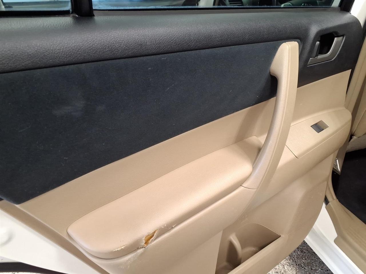 Toyota Highlander Plus 4D SUV 4X4 2013