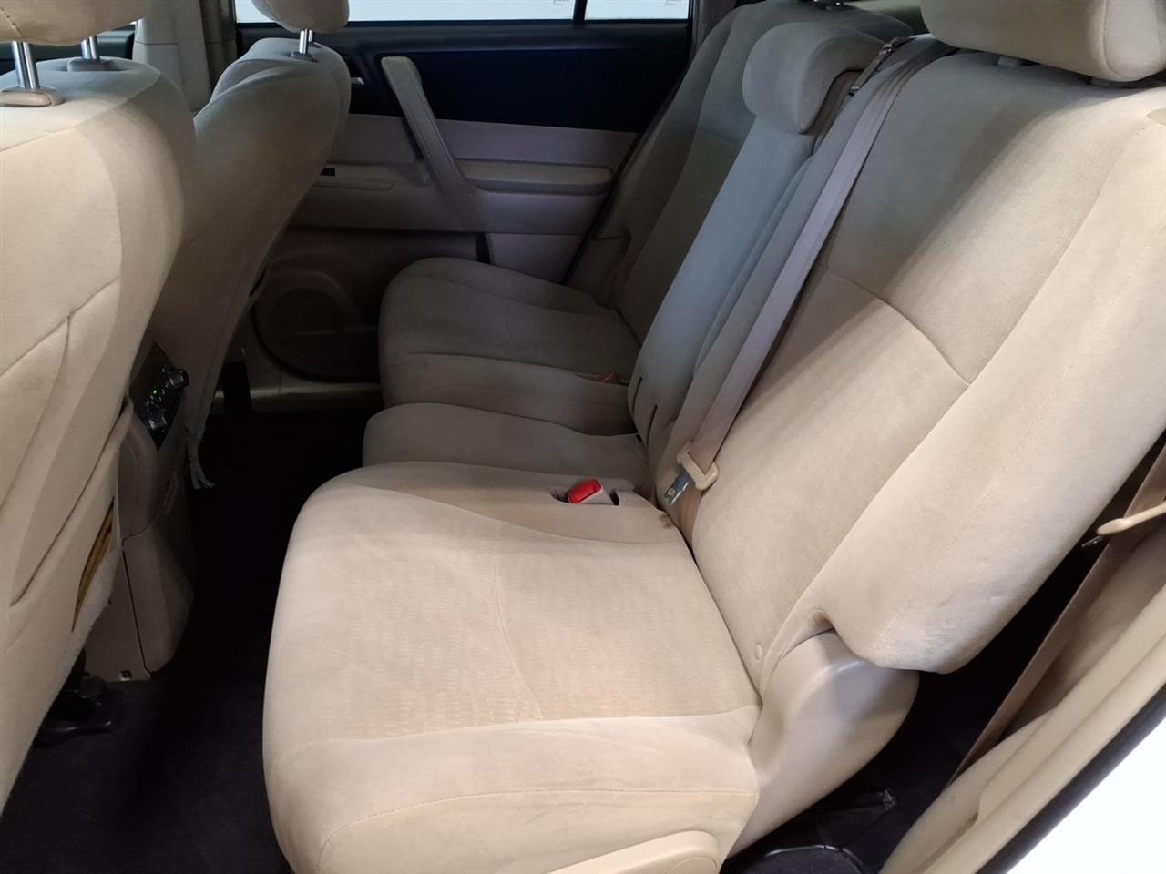 Toyota Highlander Plus 4D SUV 4X4 2013