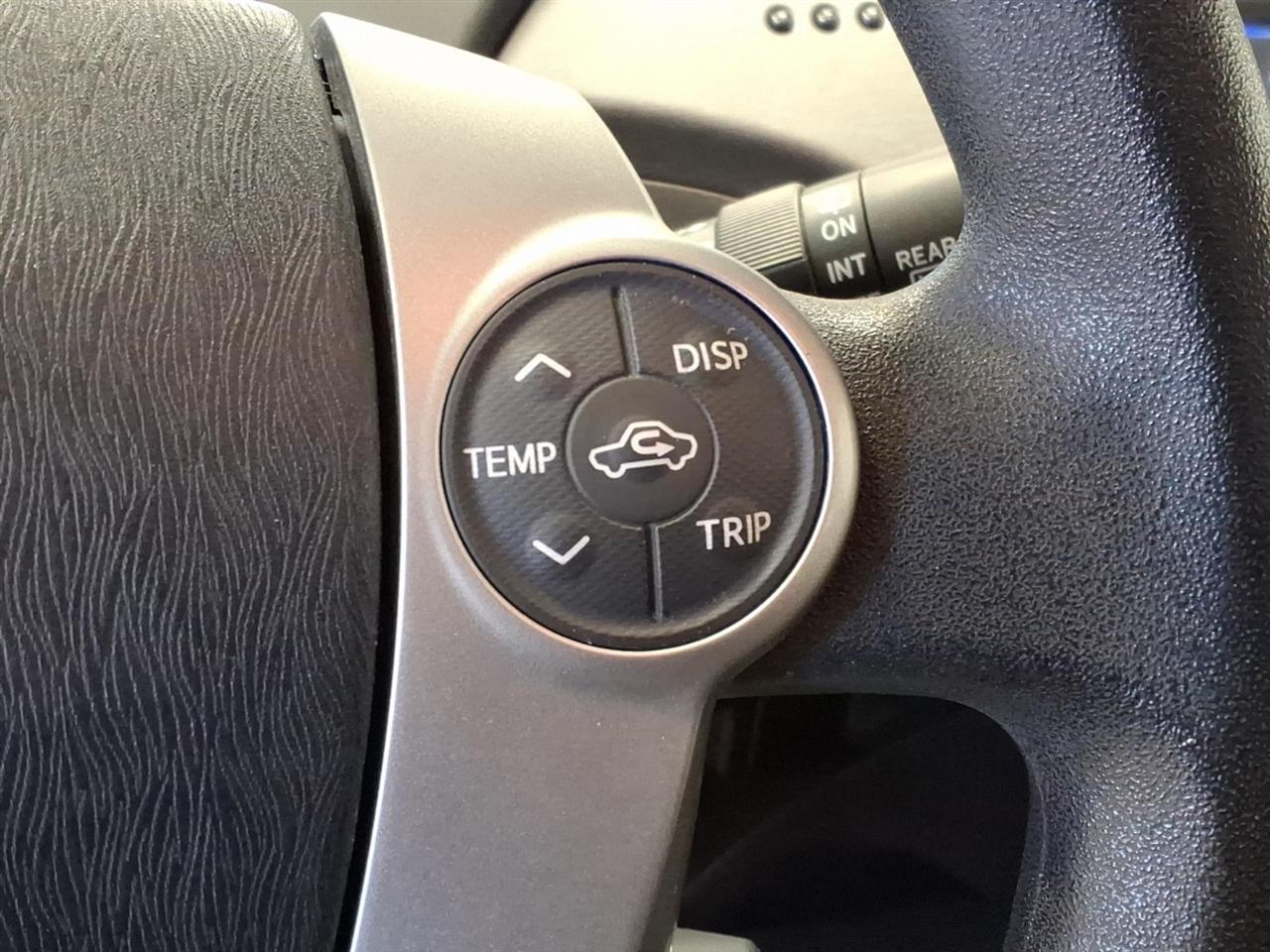 Toyota Prius Two 4D Hatchback 2014