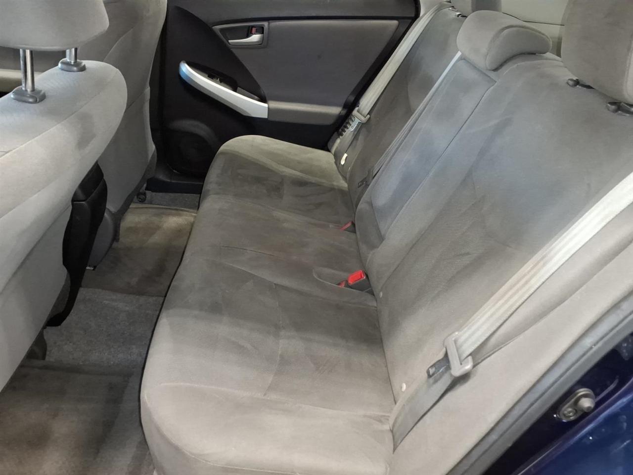 Toyota Prius Two 4D Hatchback 2014