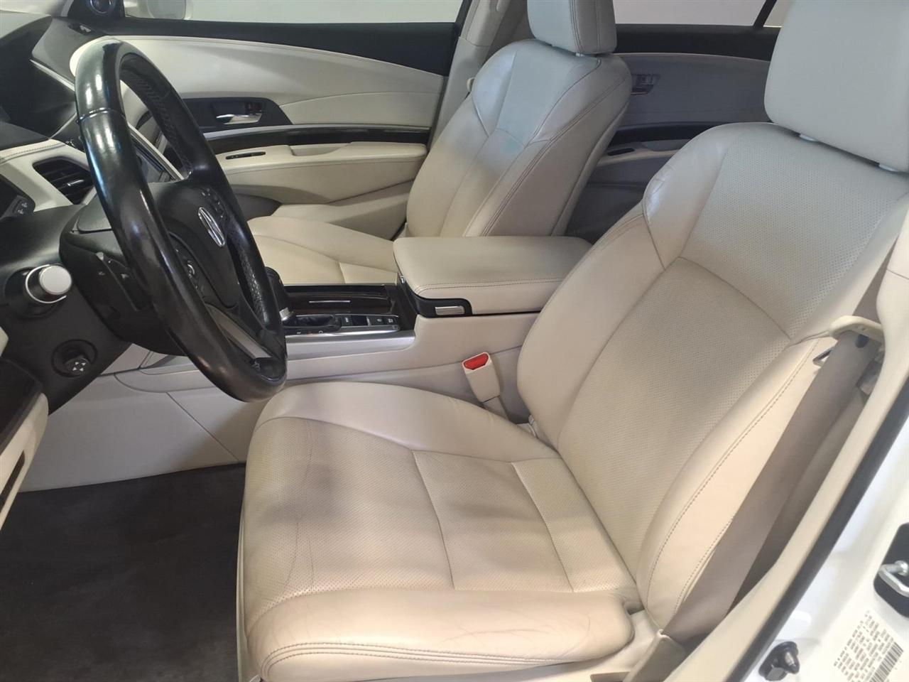 Acura RLX 4dr Sdn Tech Pkg 2014