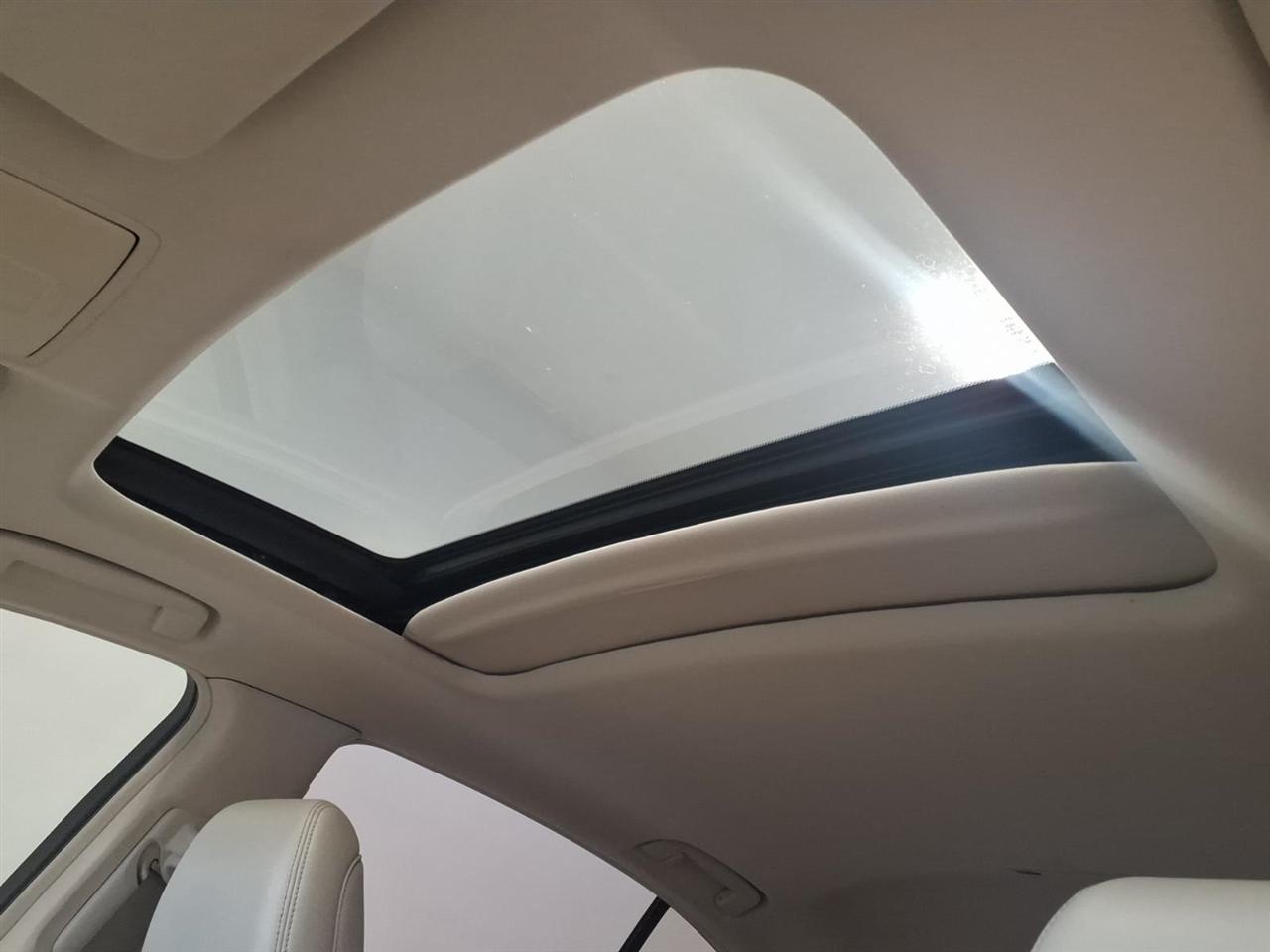 Acura RLX 4dr Sdn Tech Pkg 2014