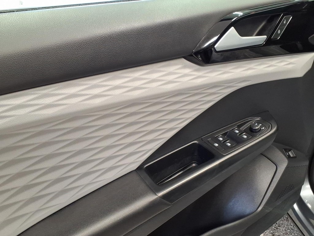 Volkswagen Taos S FWD 2022