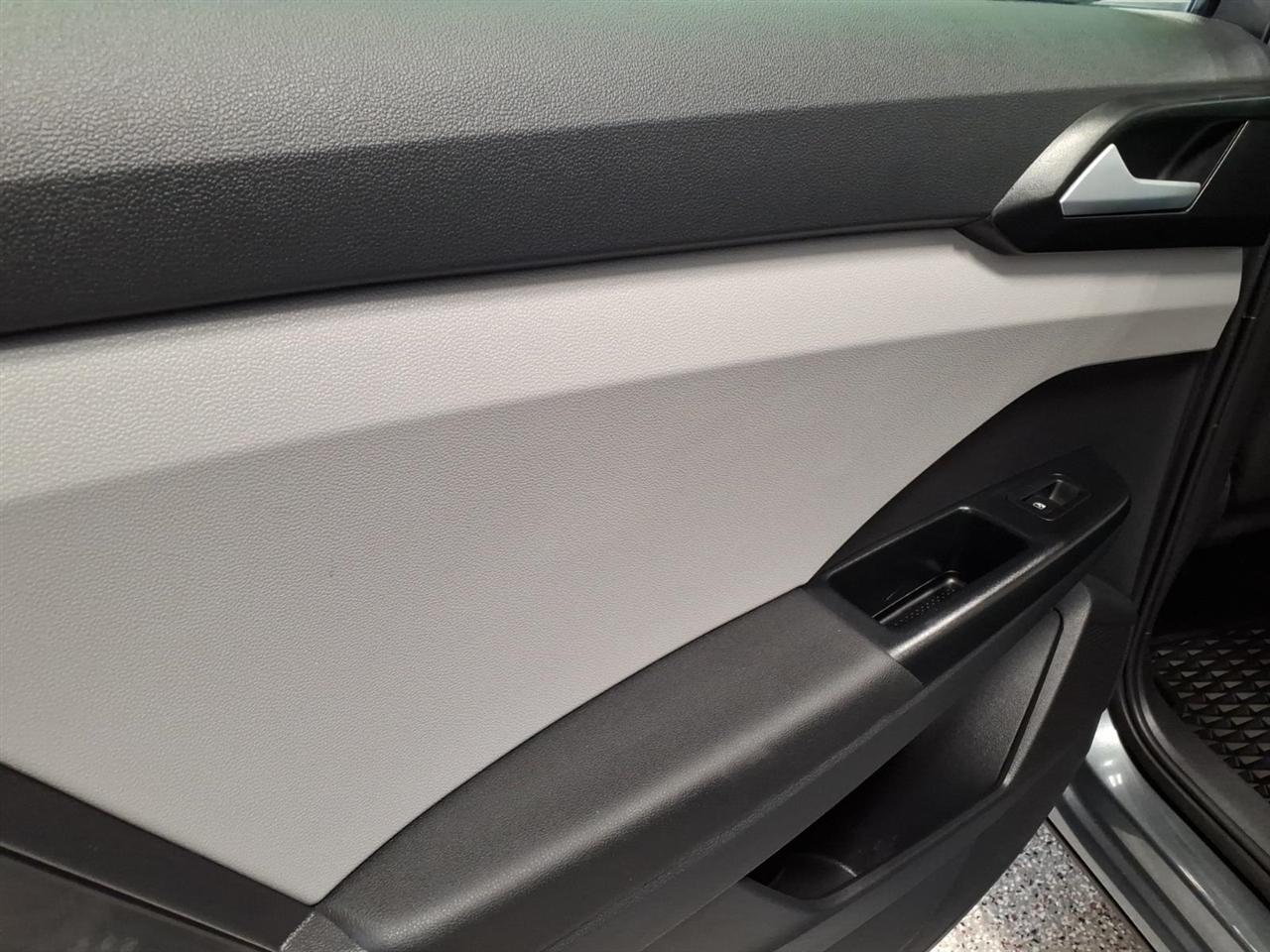 Volkswagen Taos S FWD 2022