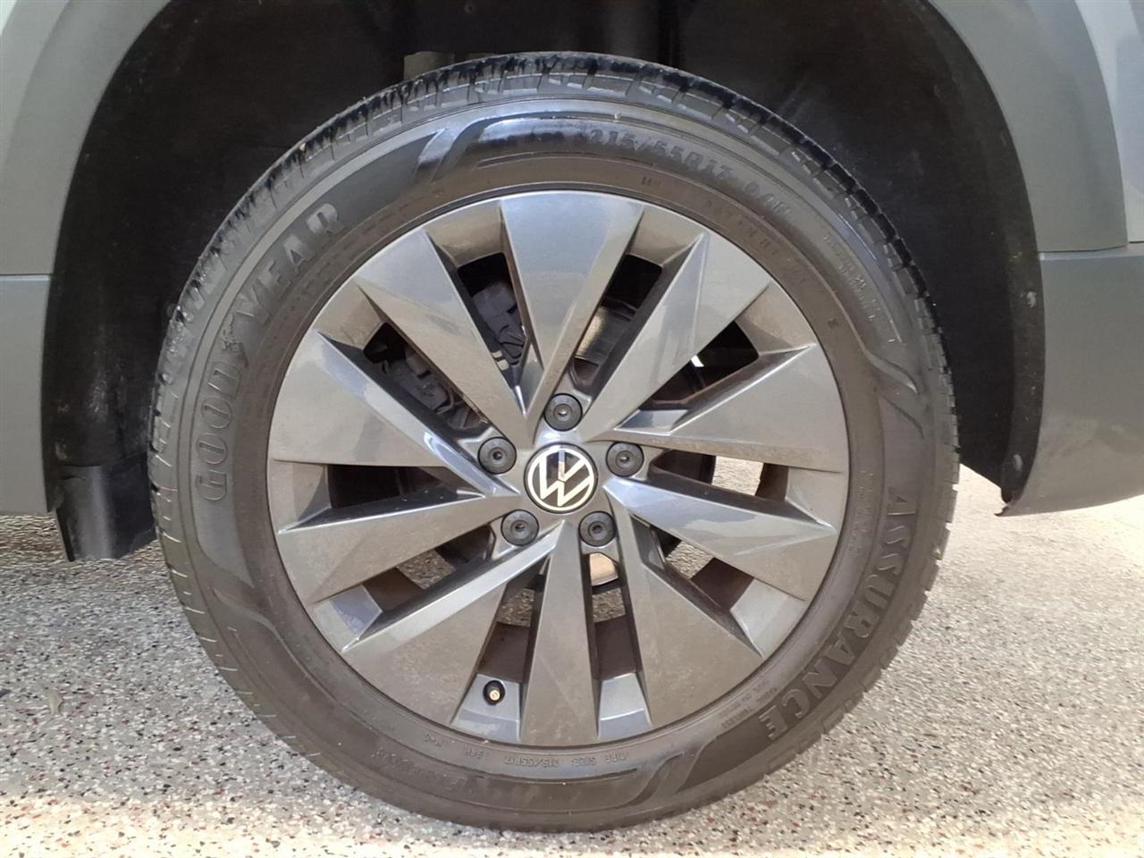 Volkswagen Taos S FWD 2022