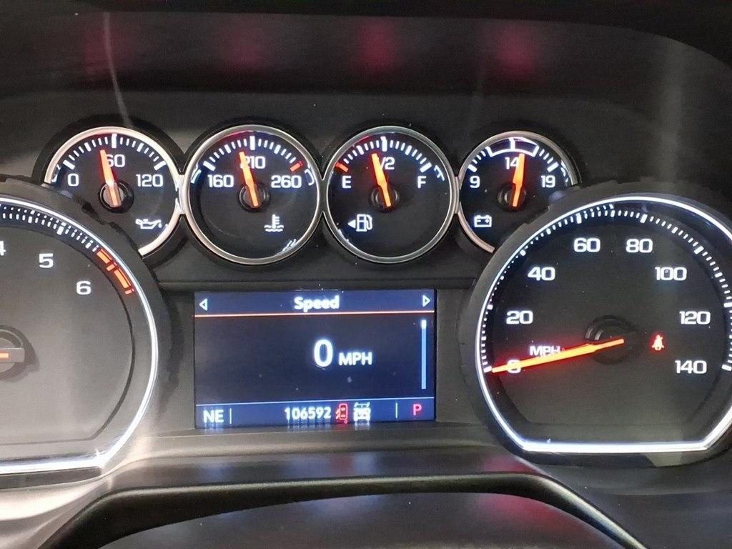 Chevrolet Suburban 4WD 4dr LT 2021