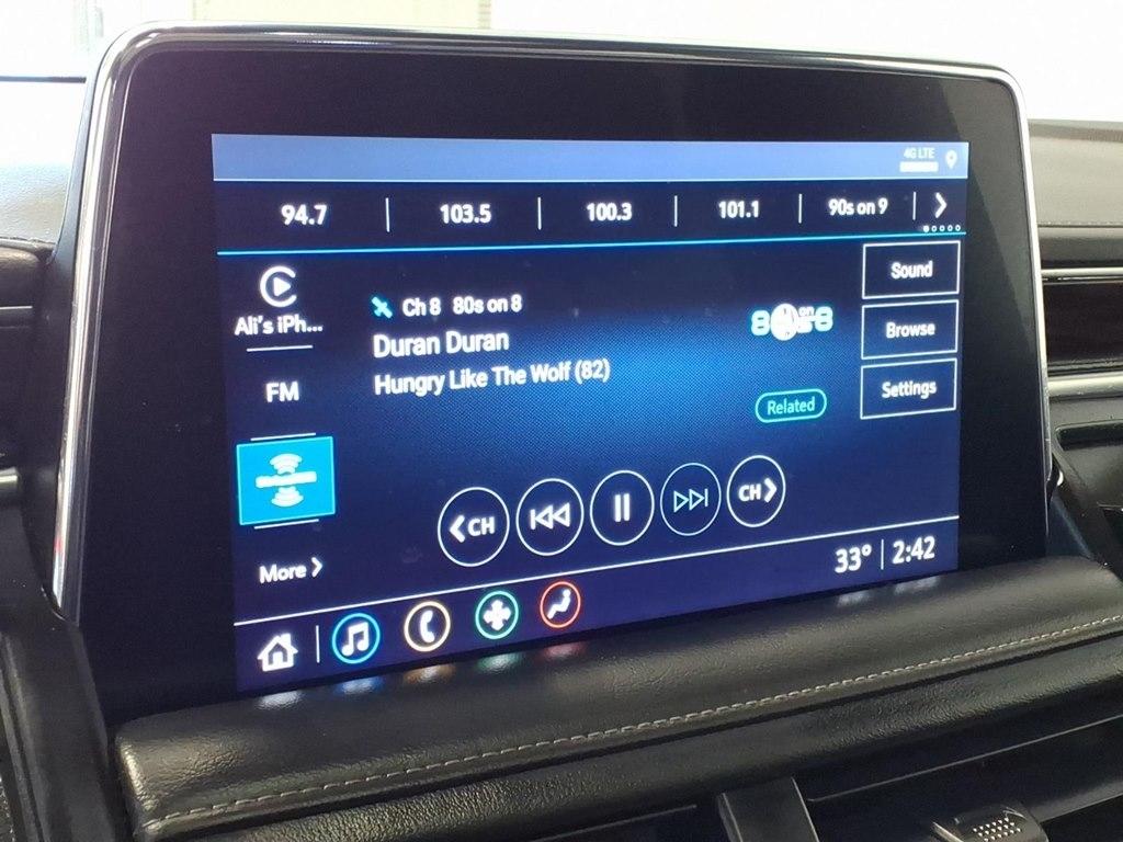 Chevrolet Suburban 4WD 4dr LT 2021