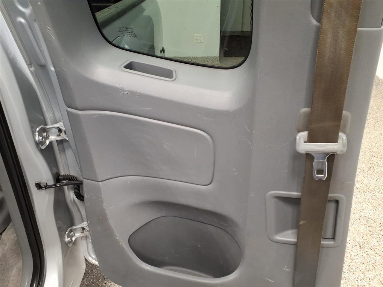 Toyota Tacoma 2WD Access I4 AT (Natl) 2010