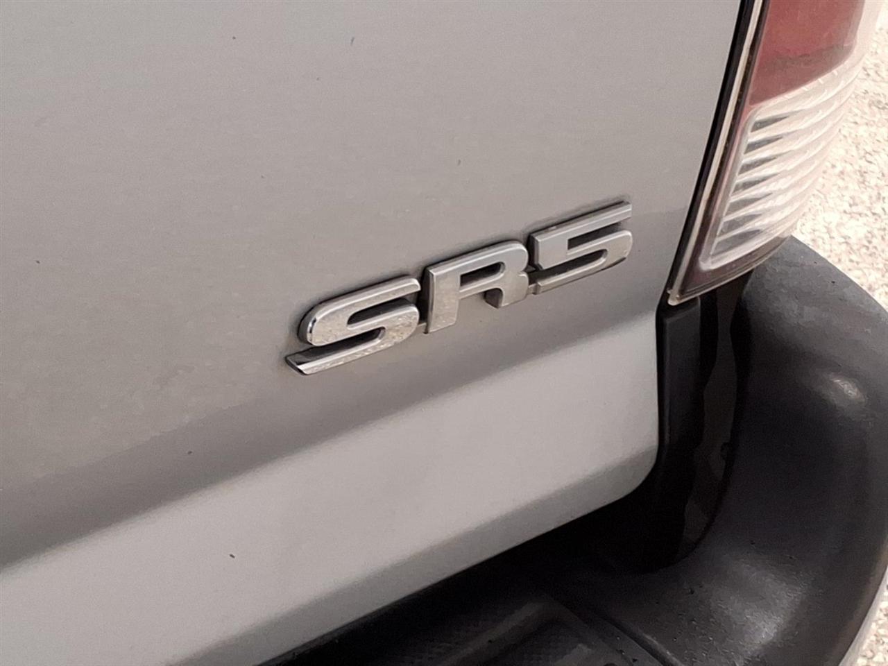 Toyota Tacoma 2WD Access I4 AT (Natl) 2010