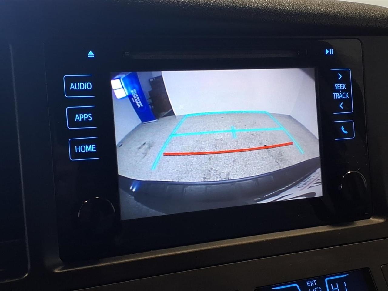 Toyota Sienna LE 8-Passenger Seating 2017