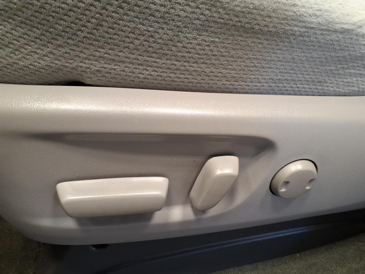 Toyota Sienna LE 8-Passenger Seating 2017