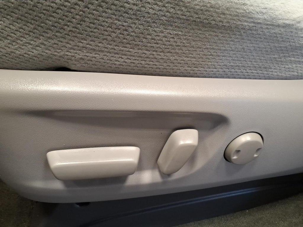 Toyota Sienna LE 8-Passenger Seating 2017