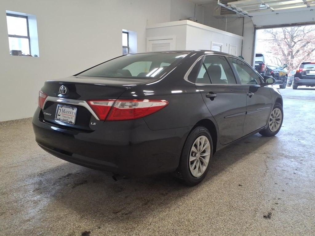 Toyota Camry LE 6-Spd AT 2017