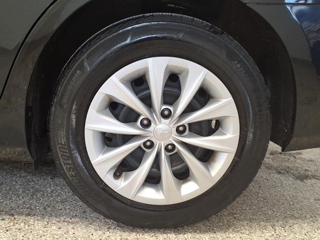 Toyota Camry LE 6-Spd AT 2017
