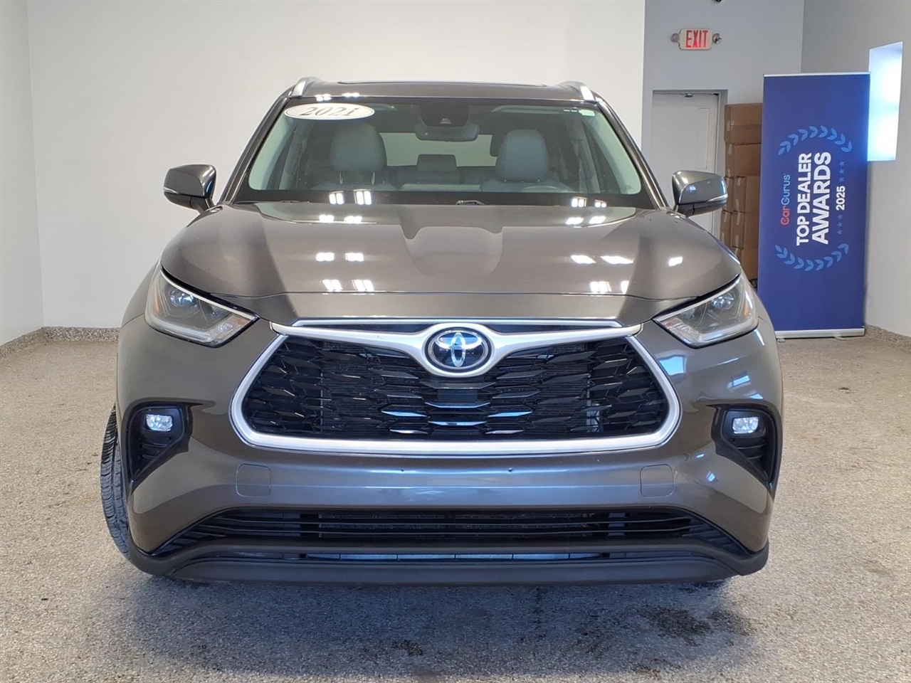 Toyota Highlander XLE AWD (Natl) 2021