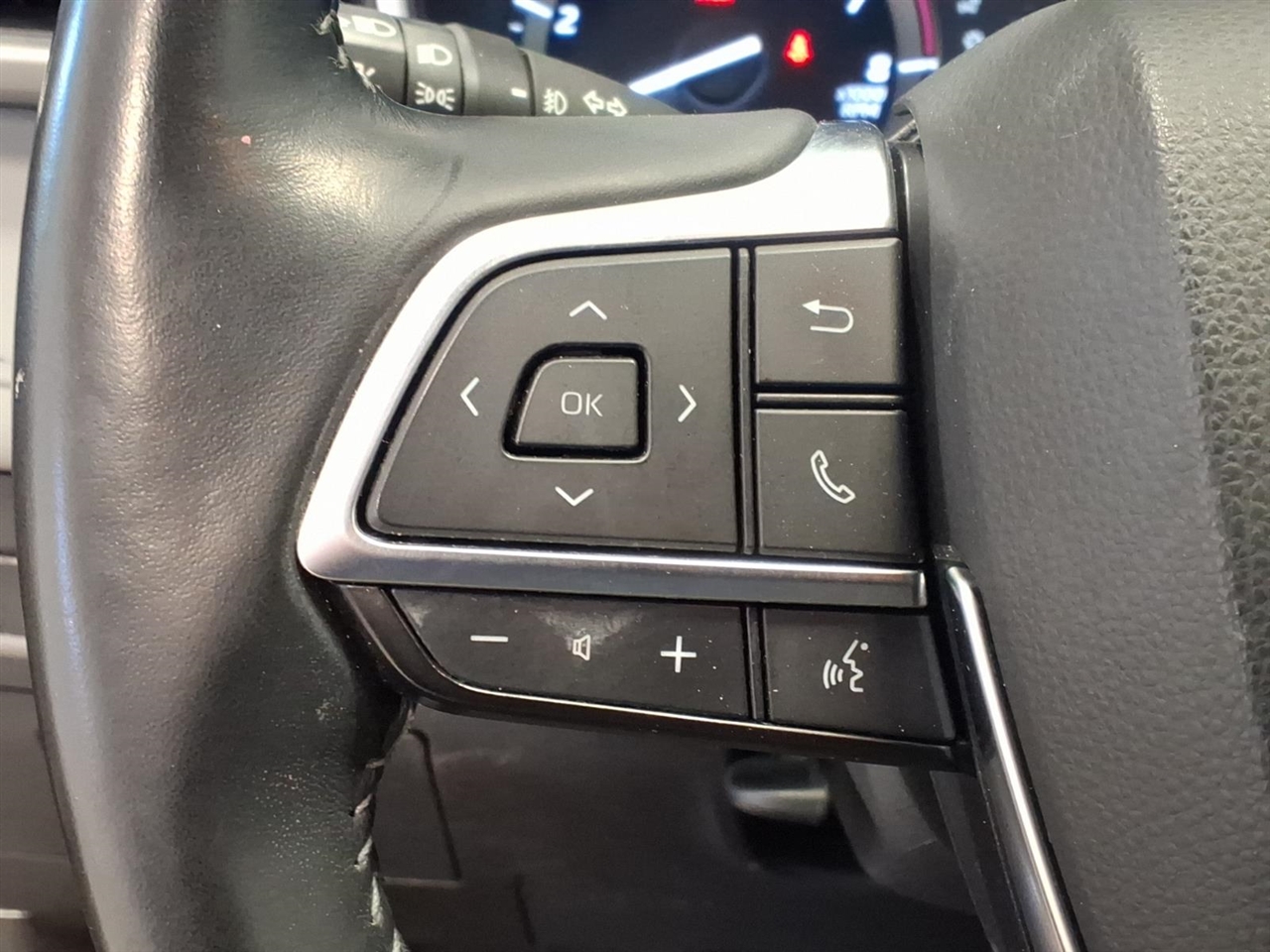 Toyota Highlander XLE AWD (Natl) 2021