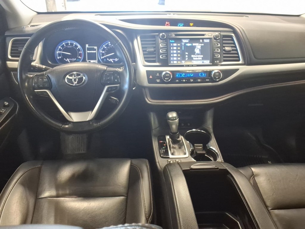 Toyota Highlander XLE AWD V6 2019