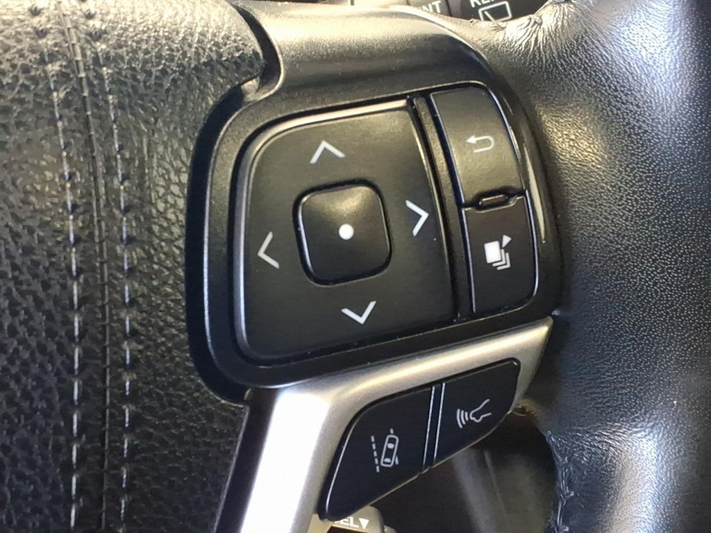 Toyota Highlander XLE AWD V6 2019