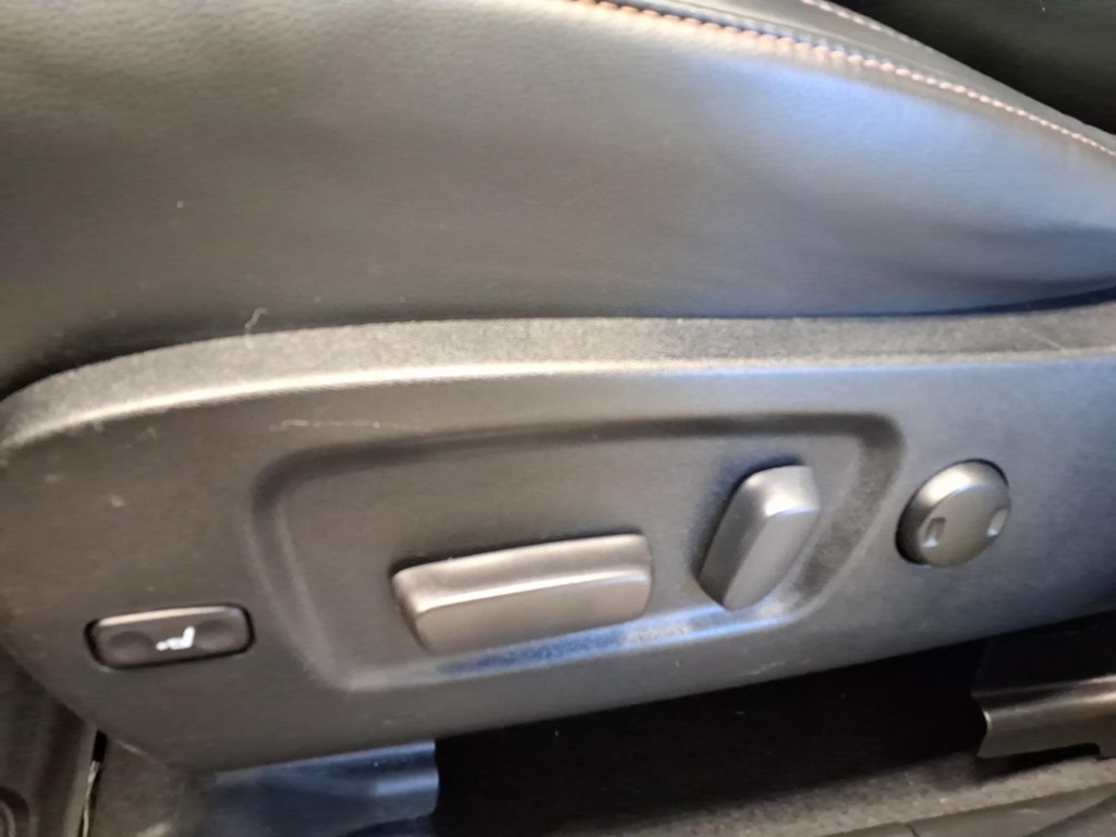 Toyota Highlander XLE AWD V6 2019