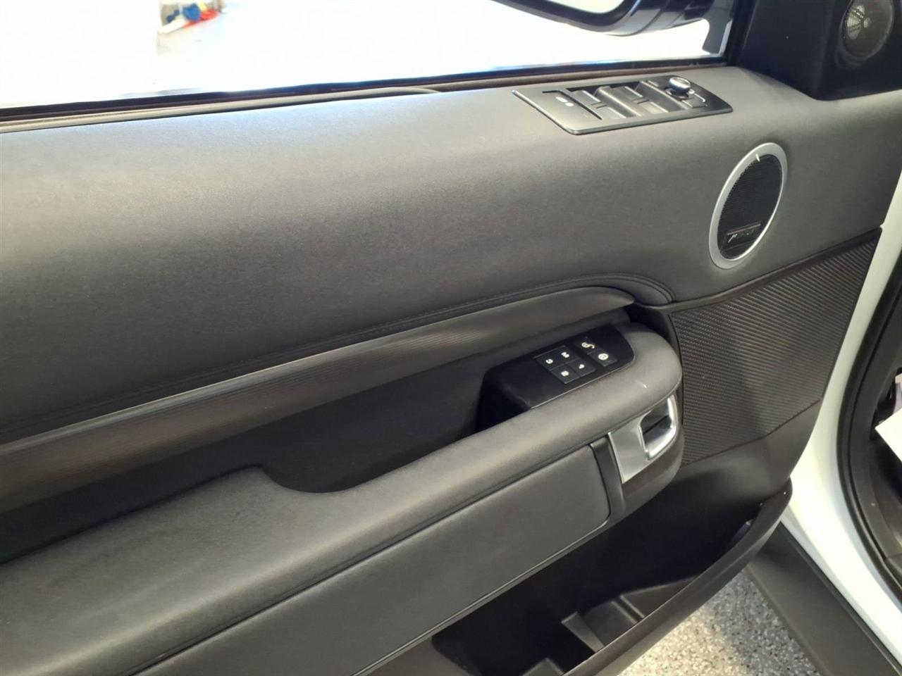 Land Rover Discovery HSE V6 Supercharged 2017