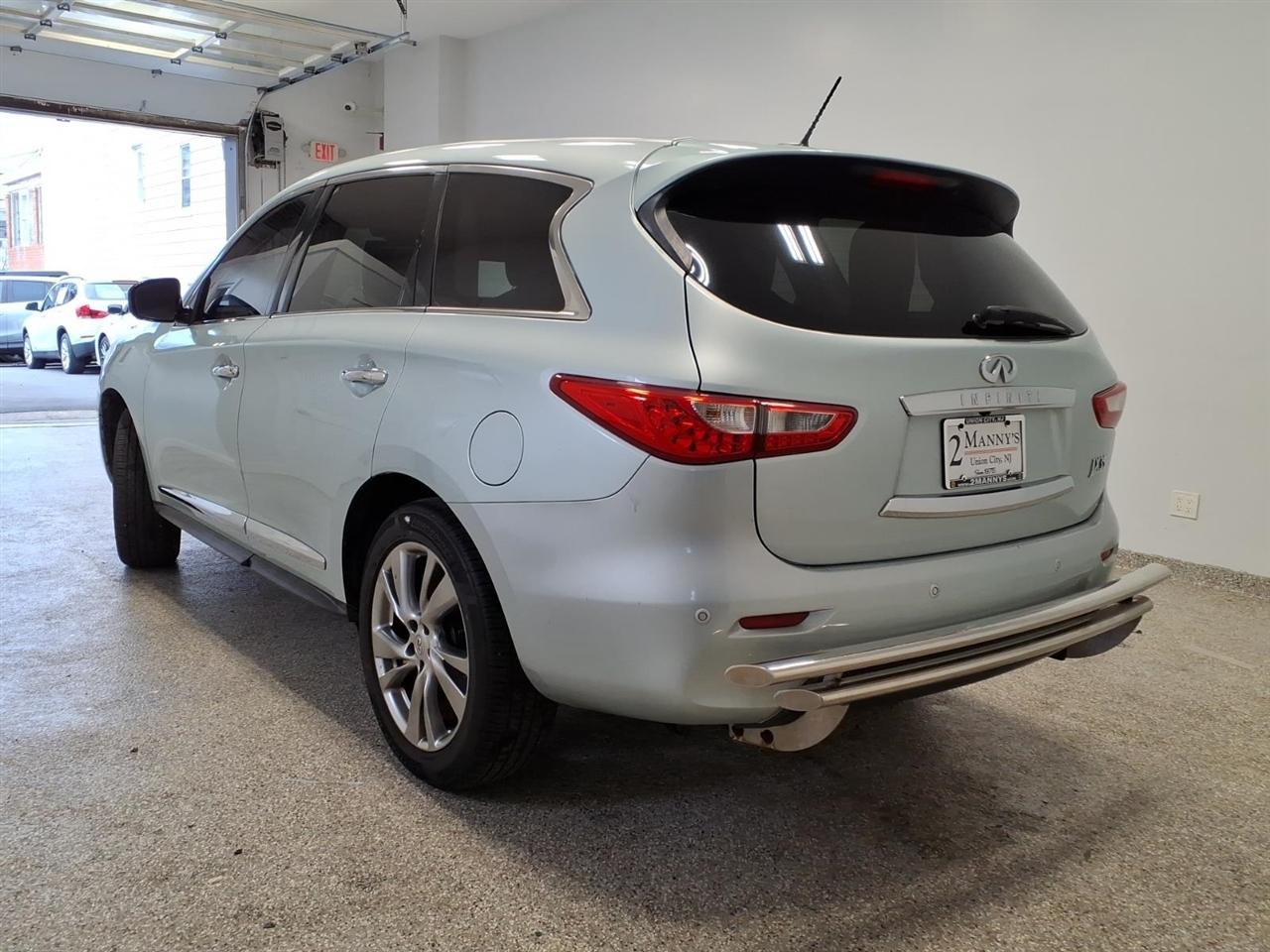 Infiniti JX35 FWD 4dr 2013