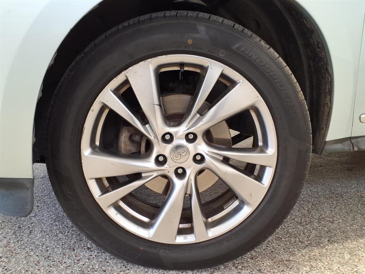 Infiniti JX35 FWD 4dr 2013