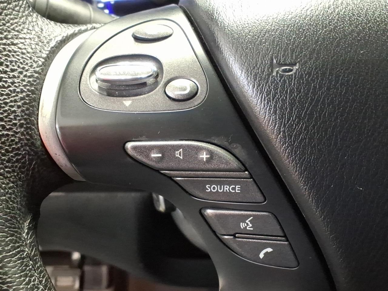 Infiniti JX35 FWD 4dr 2013