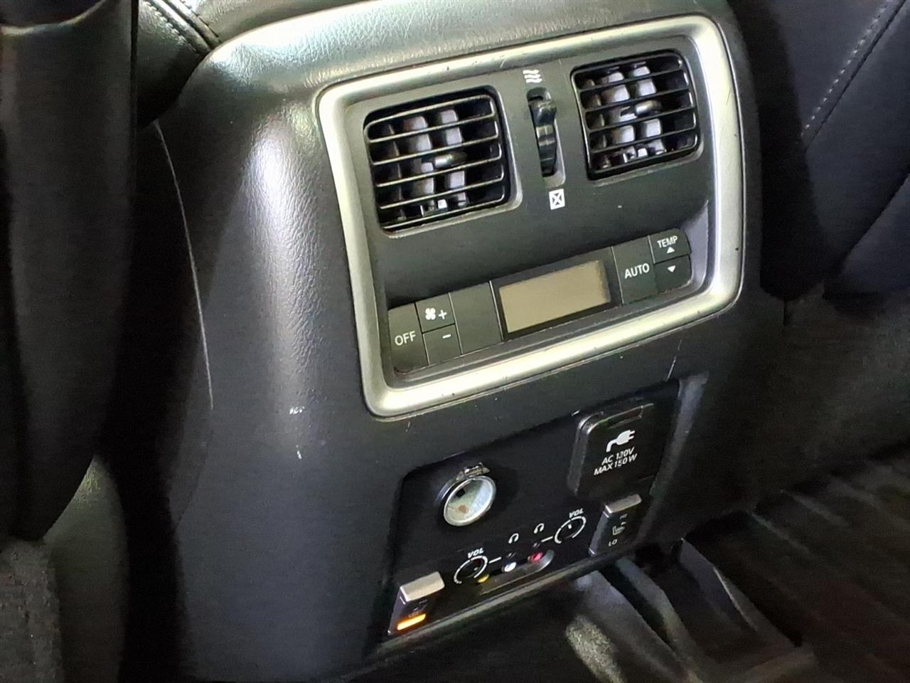 Infiniti JX35 FWD 4dr 2013