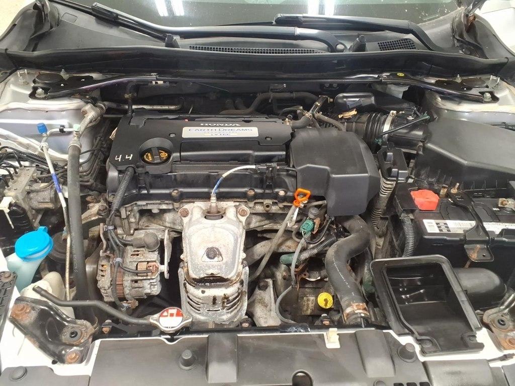 Toyota Corolla 4dr Sdn Auto LE (Natl) 2015