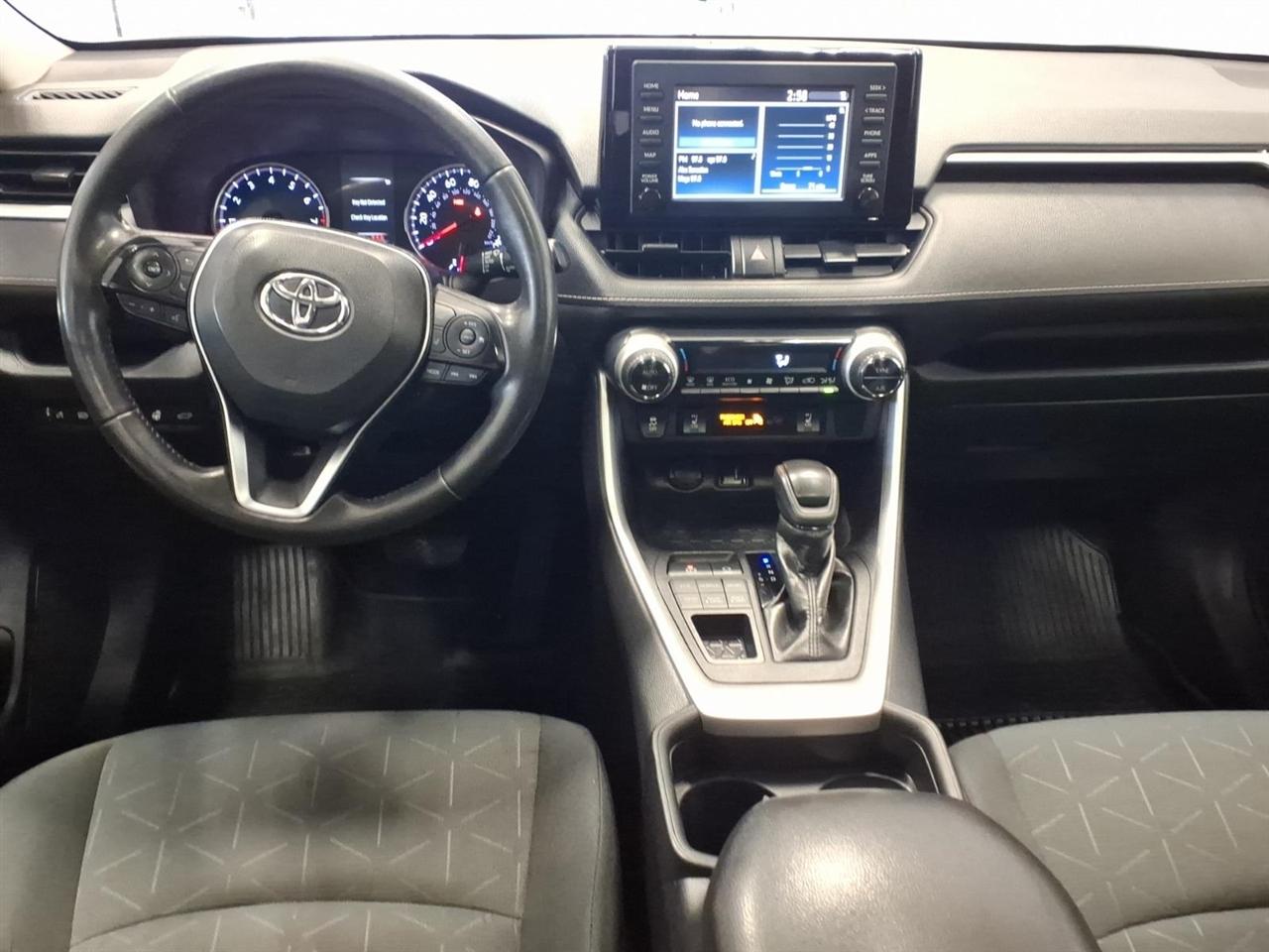 Toyota RAV4 XLE AWD (Natl) 2019