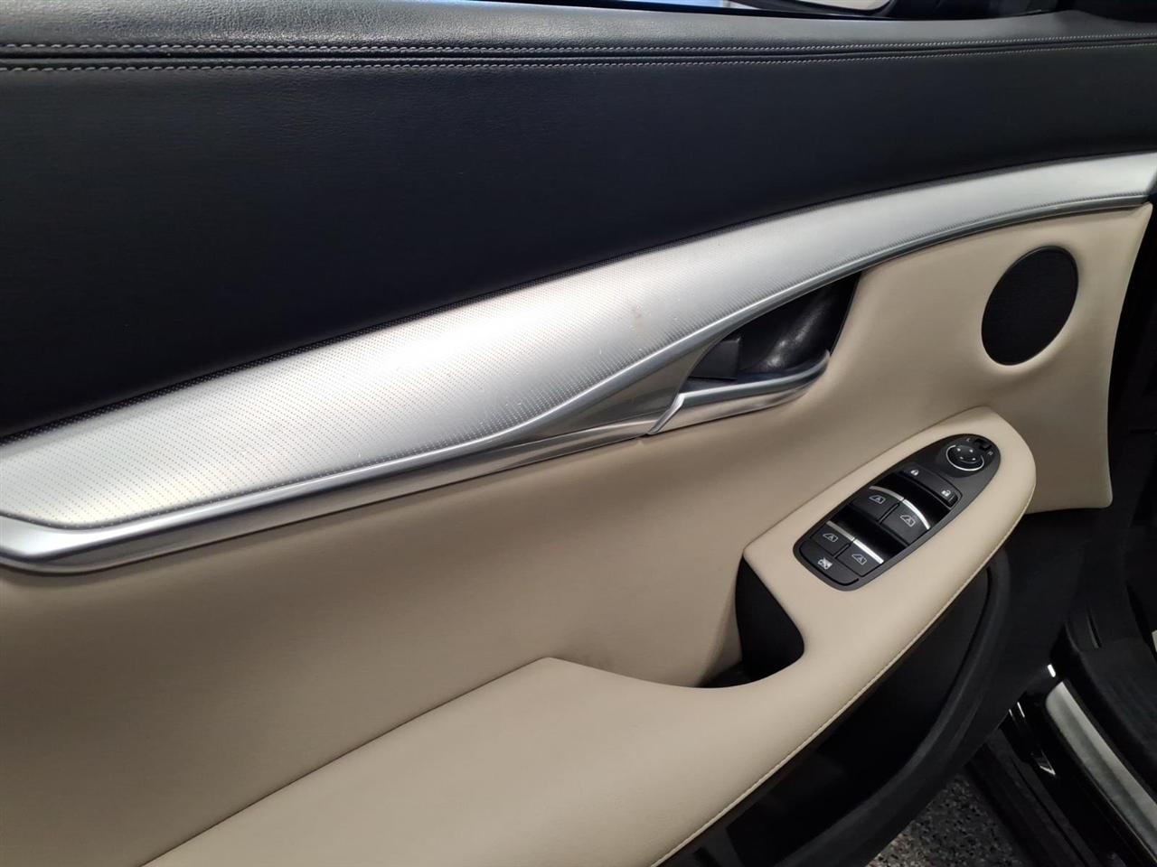 Infiniti QX50 LUXE AWD 2021