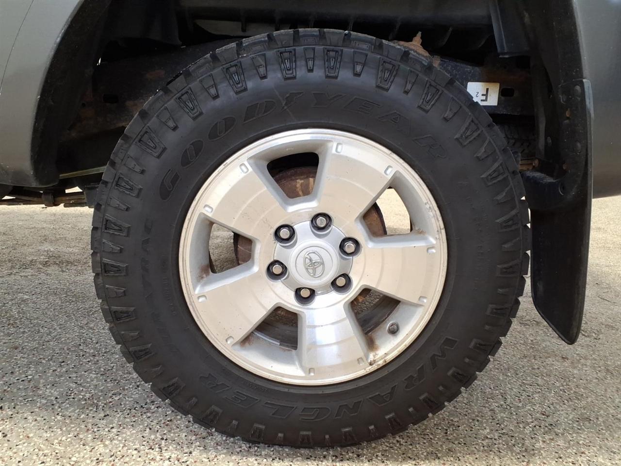 Toyota Tacoma 4WD Access Cab V6 AT (Natl) 2015