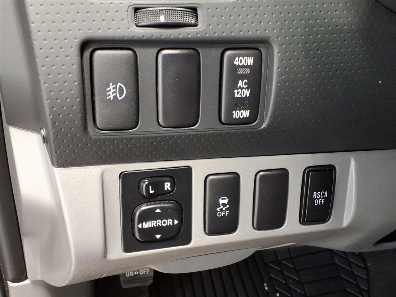 Toyota Tacoma 4WD Access Cab V6 AT (Natl) 2015