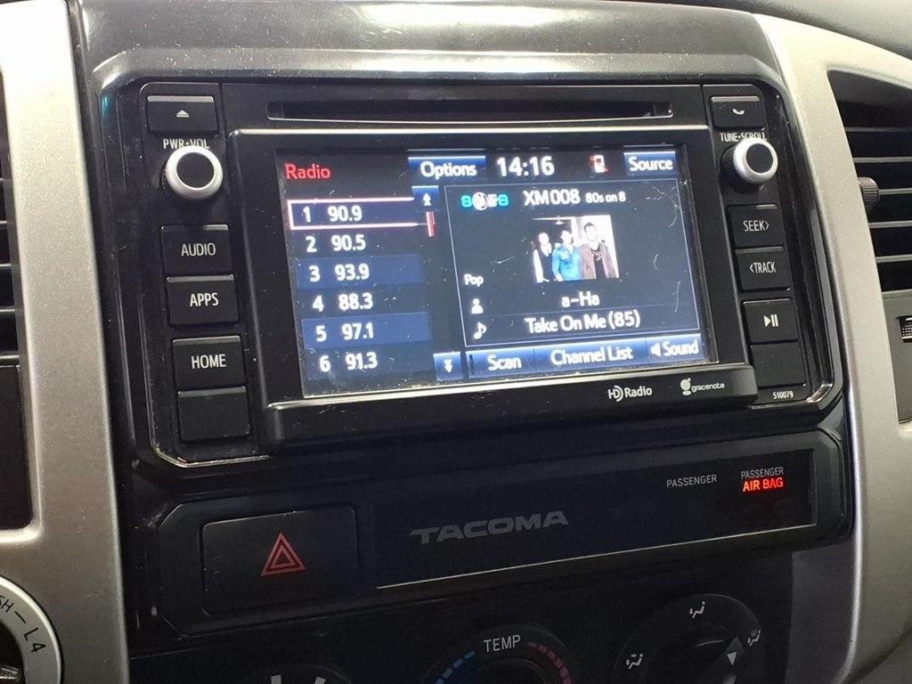 Toyota Tacoma 4WD Access Cab V6 AT (Natl) 2015