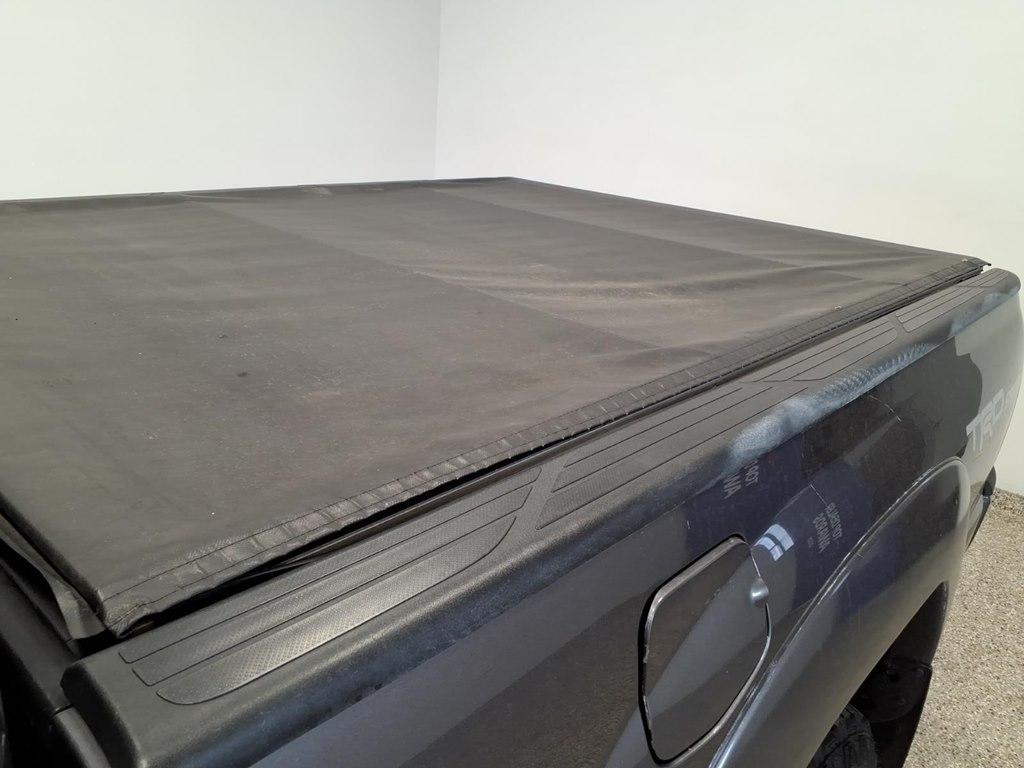 Toyota Tacoma 4WD Access Cab V6 AT (Natl) 2015