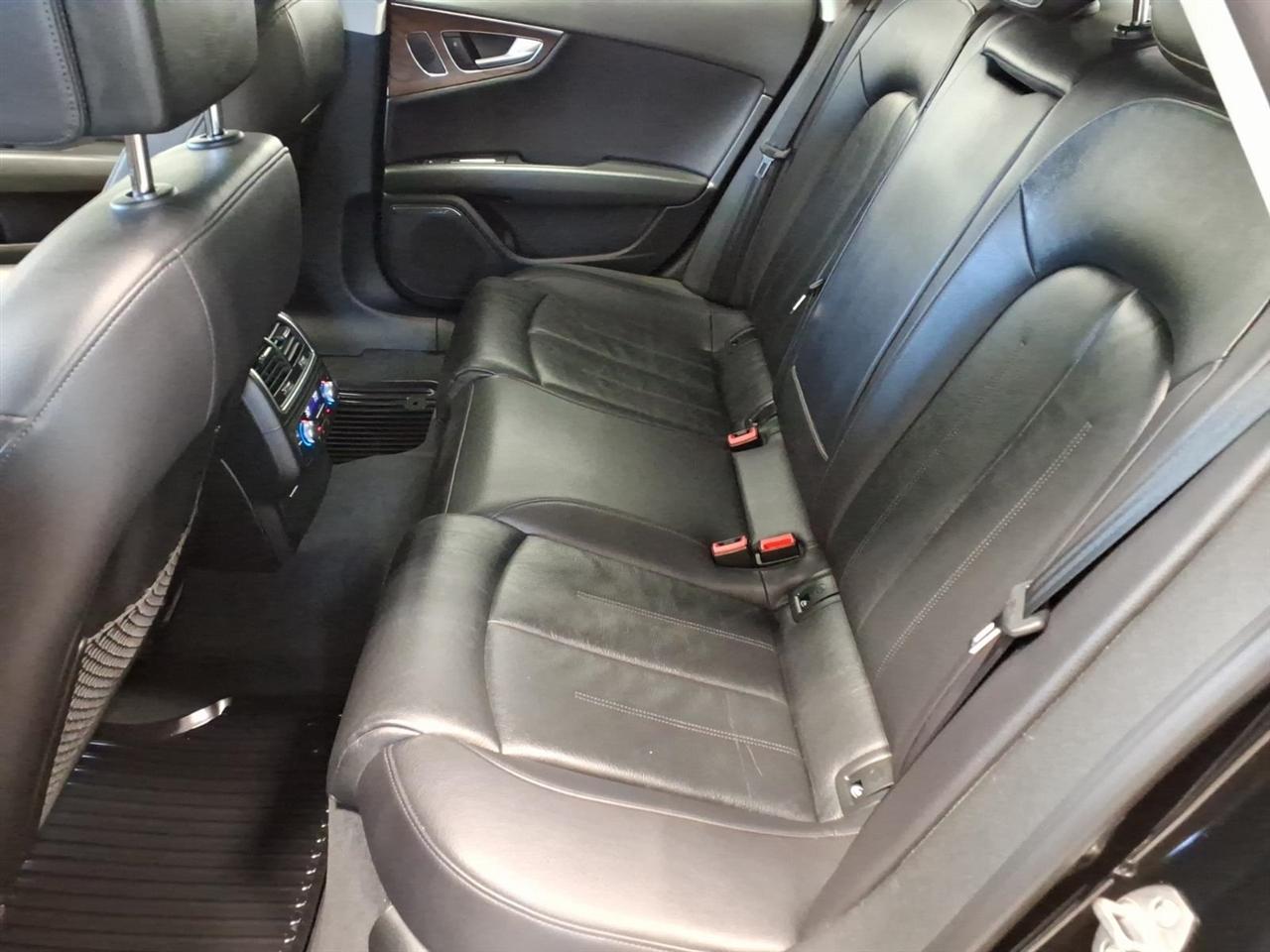 Audi A7 4dr HB quattro 3.0 Premium Plus 2016