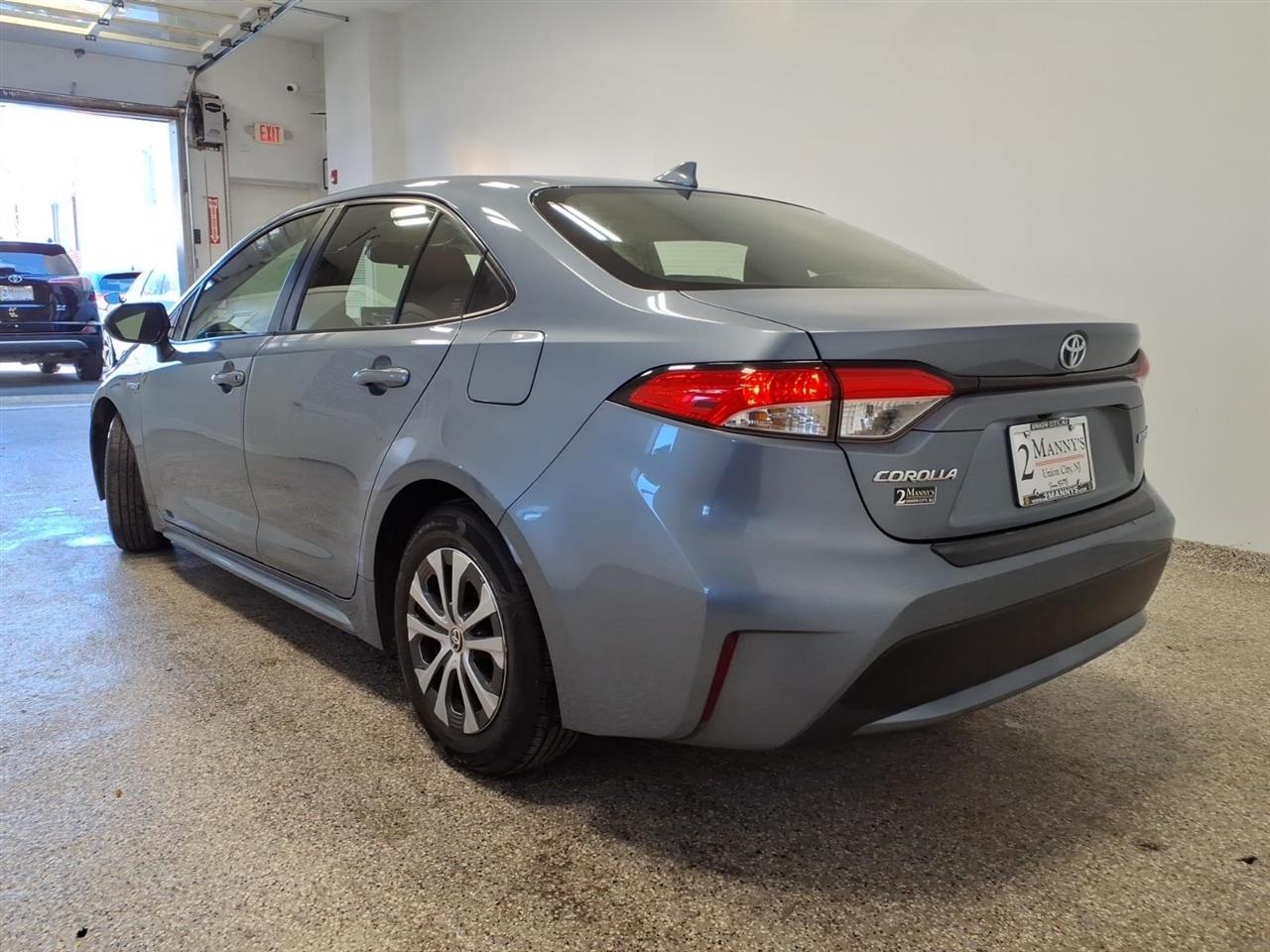 Toyota Corolla Hybrid LE CVT (Natl) 2020