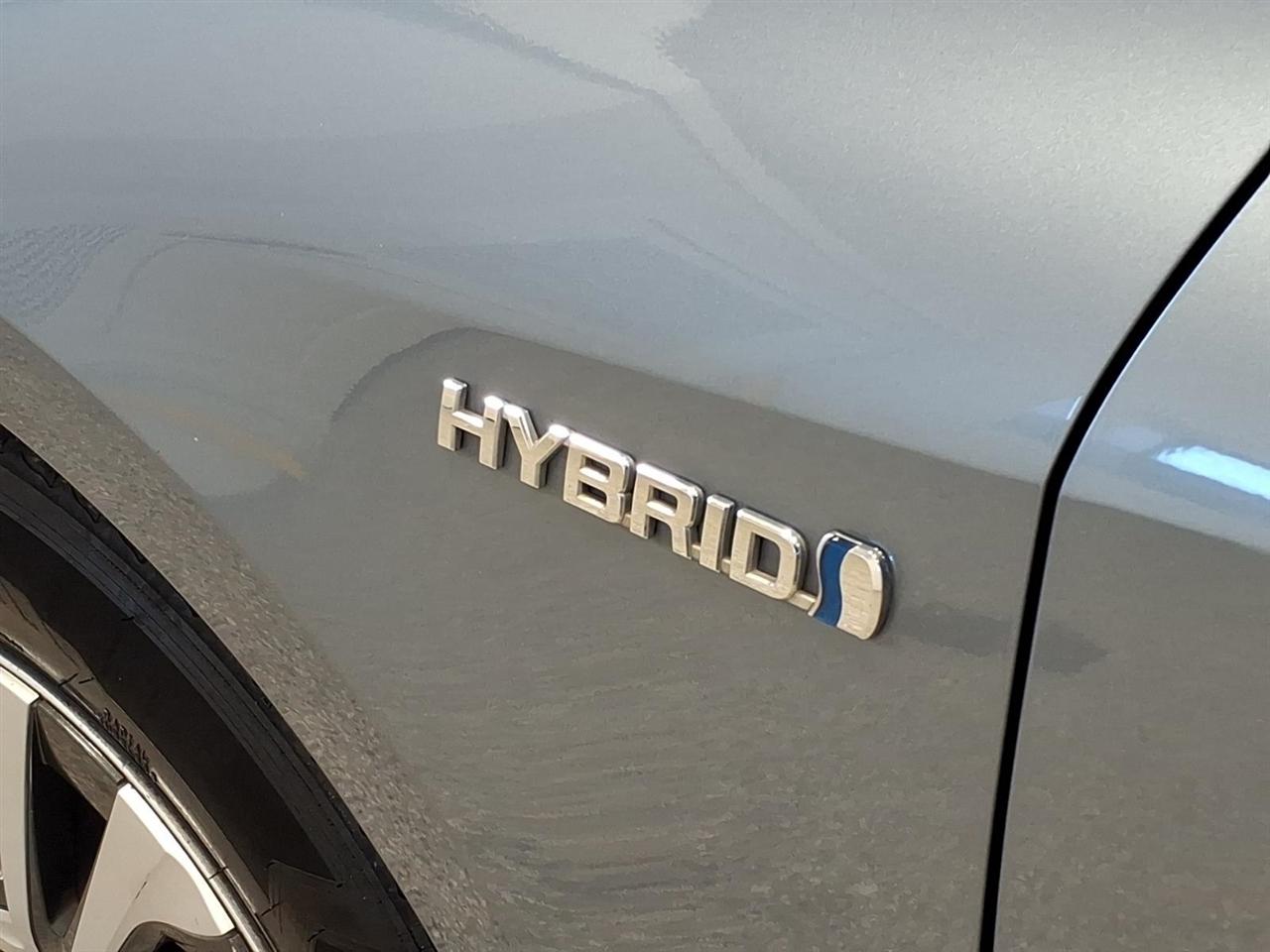 Toyota Corolla Hybrid LE CVT (Natl) 2020