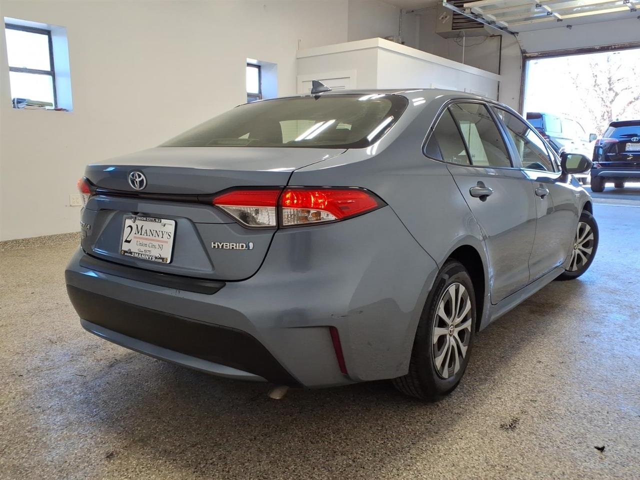 Toyota Corolla Hybrid LE CVT (Natl) 2020