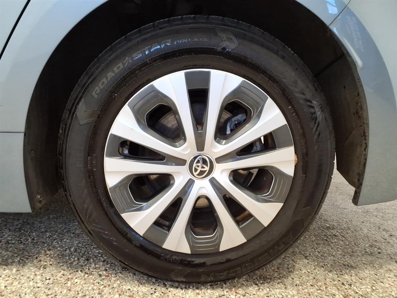 Toyota Corolla Hybrid LE CVT (Natl) 2020