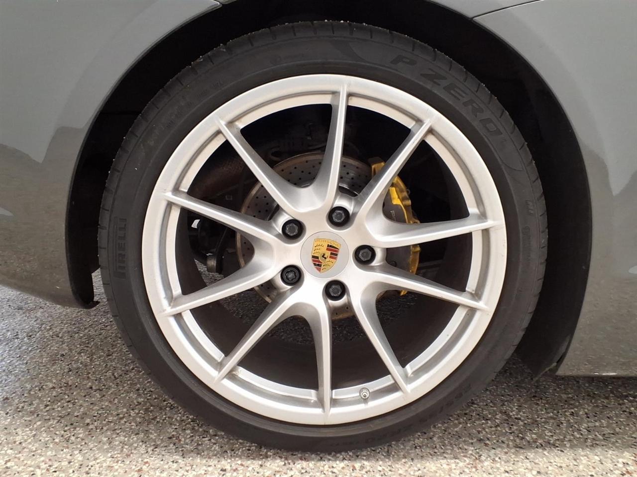 Porsche Cayman 2dr Cpe 2016