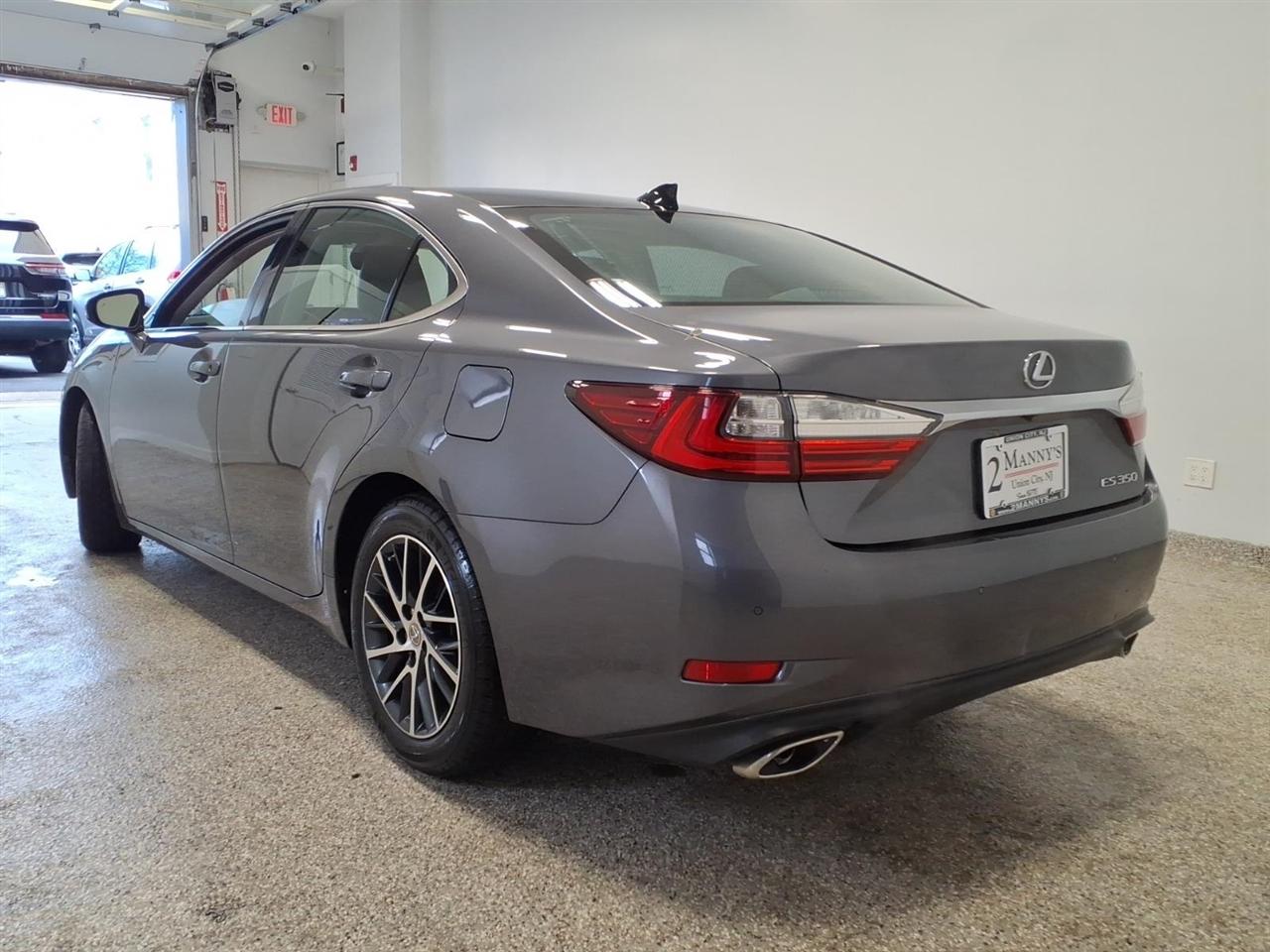Lexus ES ES 350 FWD 2018