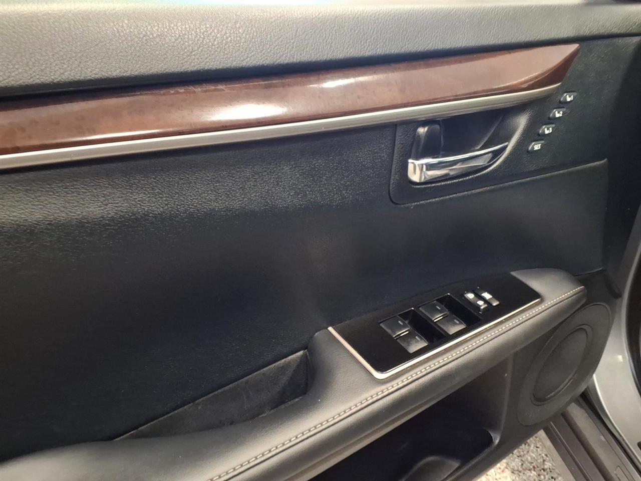 Lexus ES ES 350 FWD 2018