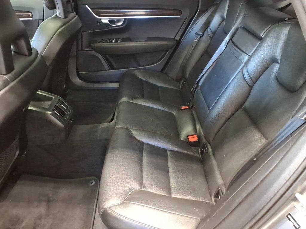 Volvo S90 T5 FWD Momentum 2019
