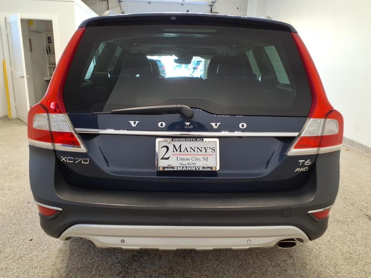 Volvo XC70 2015.5 AWD 4dr Wgn T6 2015