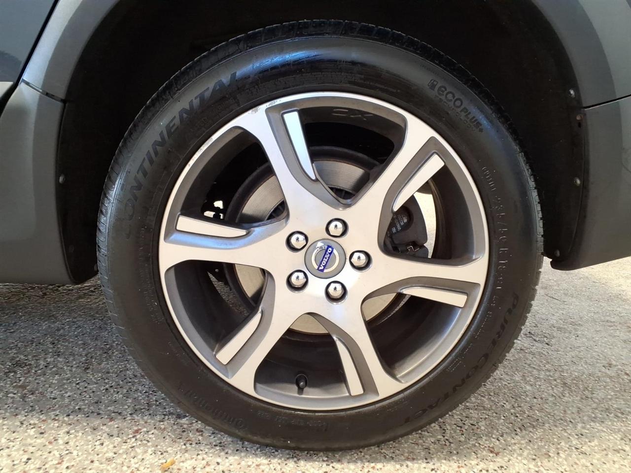 Volvo XC70 2015.5 AWD 4dr Wgn T6 2015