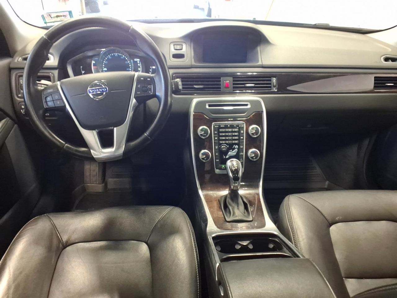 Volvo XC70 2015.5 AWD 4dr Wgn T6 2015